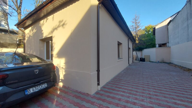 Piata Victoriei, str. Berzei,